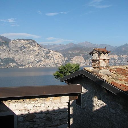 Ca Del Polset Lägenhet Brenzone sul Garda Rum bild